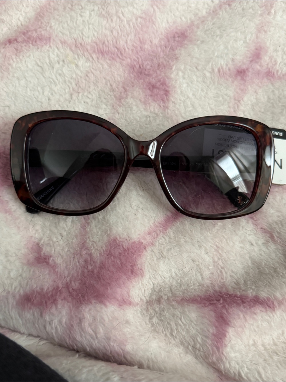 Nine West Tortoise Oversized Sunglasses with Gradient Brown Lenses
